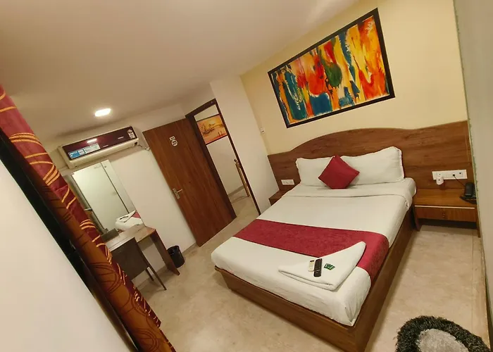 Hotel Beach Crown Juhu Mumbai