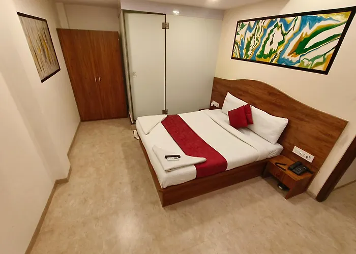 Hotel Beach Crown Juhu Mumbai